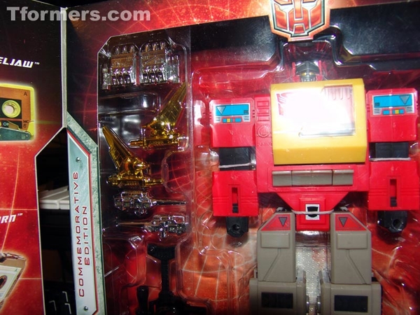 Sdcc Autobot Blaster  (10 of 55)